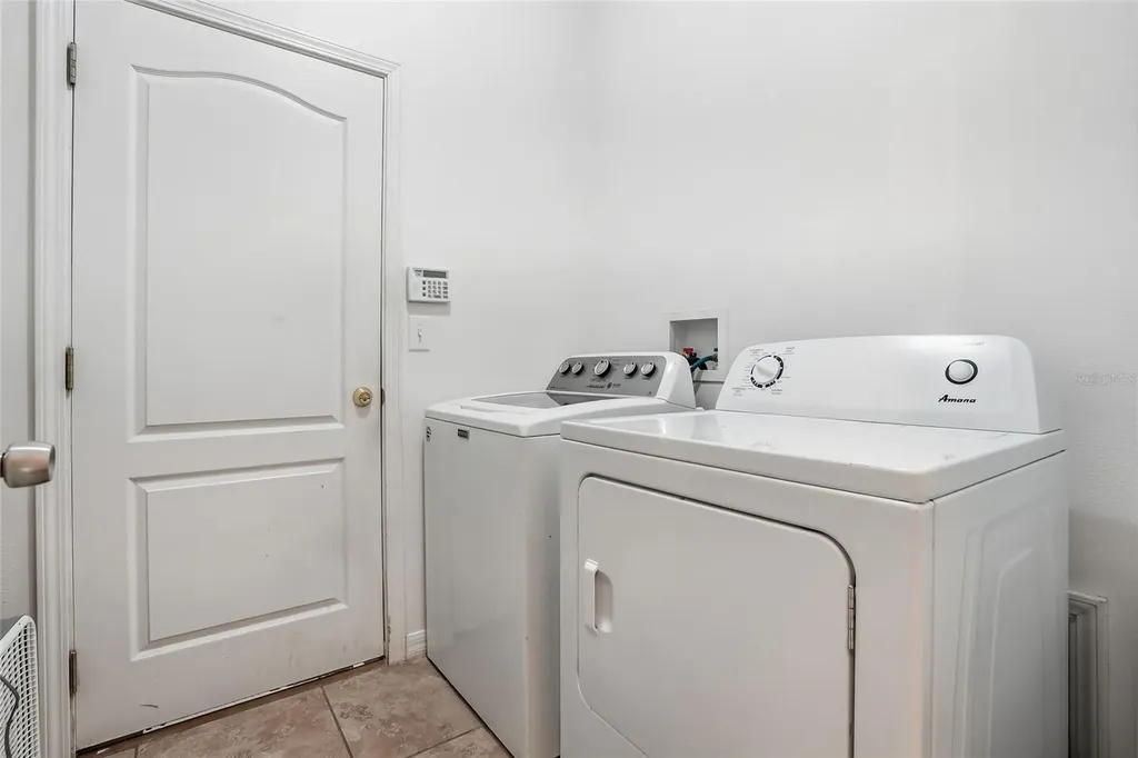 2444 Dakota Rock Drive Ruskin FL 33570