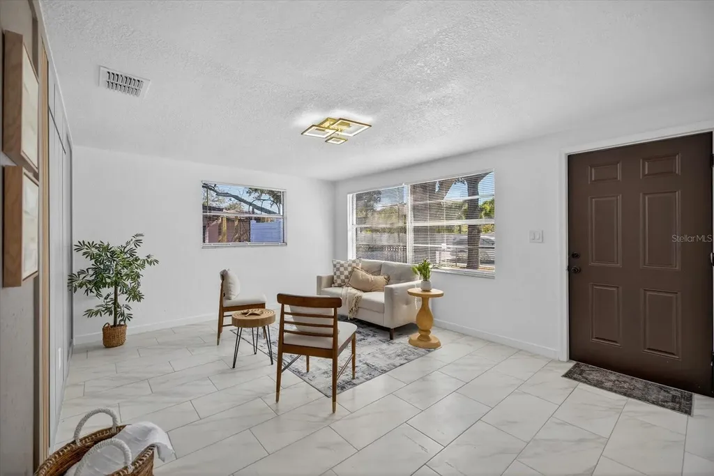 5931 82nd Avenue N Pinellas Park FL 33781