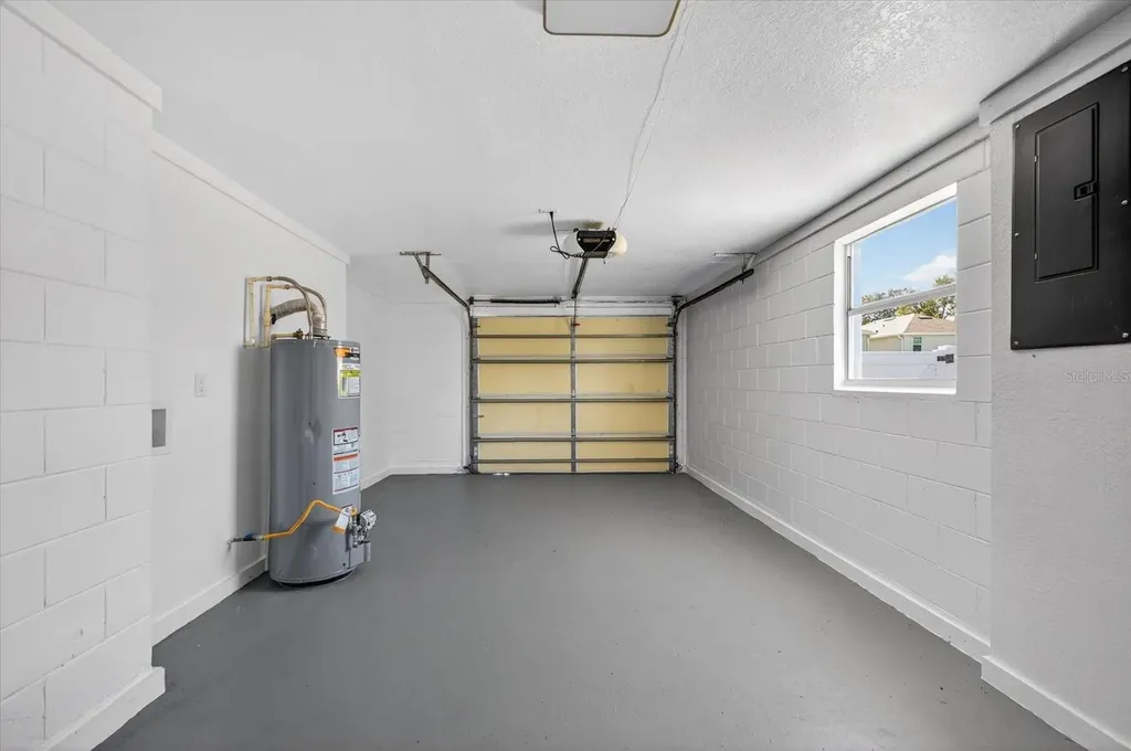 5931 82nd Avenue N Pinellas Park FL 33781