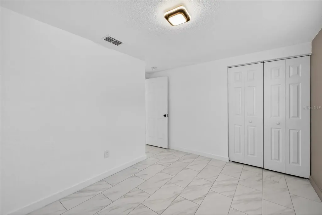 5931 82nd Avenue N Pinellas Park FL 33781