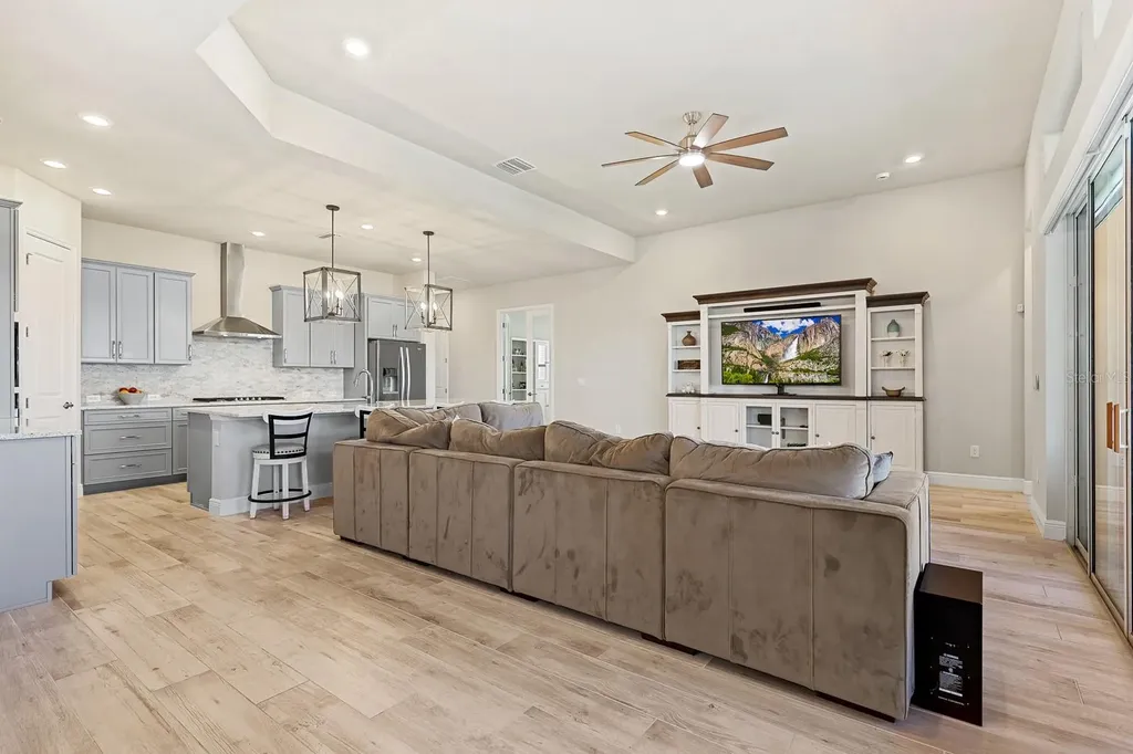 5937 Golden Nettle Drive Apollo Beach FL 33572
