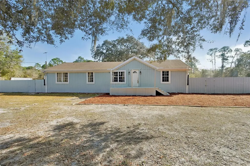 2525 Vista Park Drive Deland FL 32724