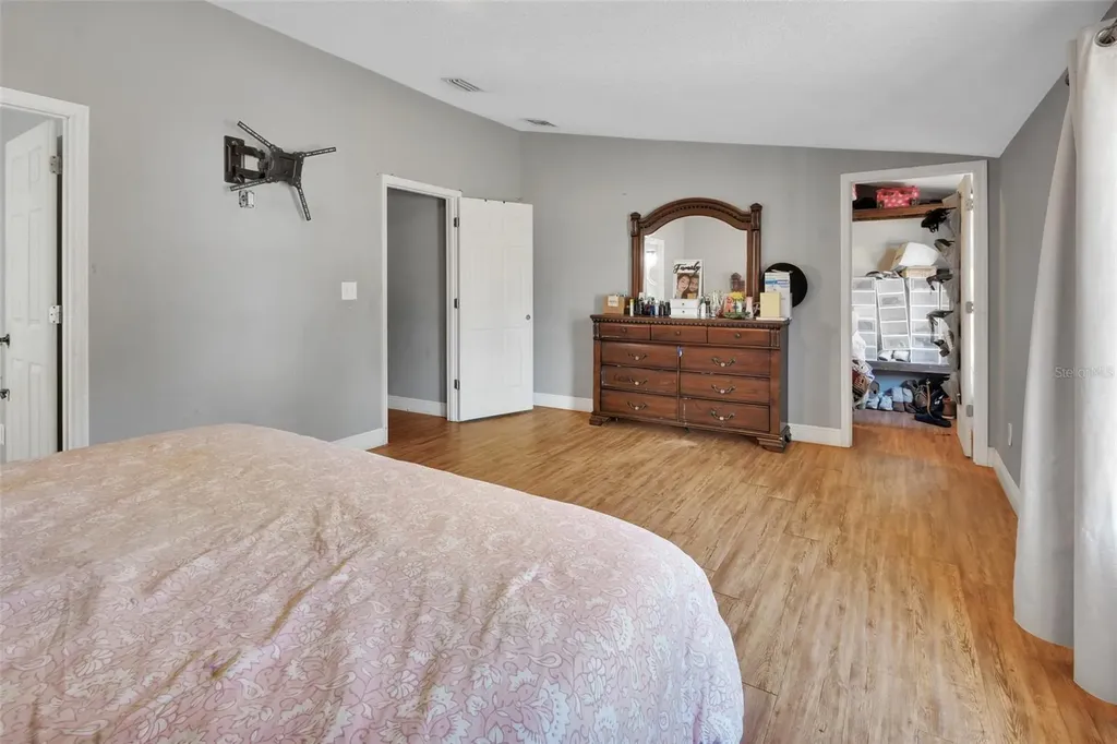 2525 Vista Park Drive Deland FL 32724