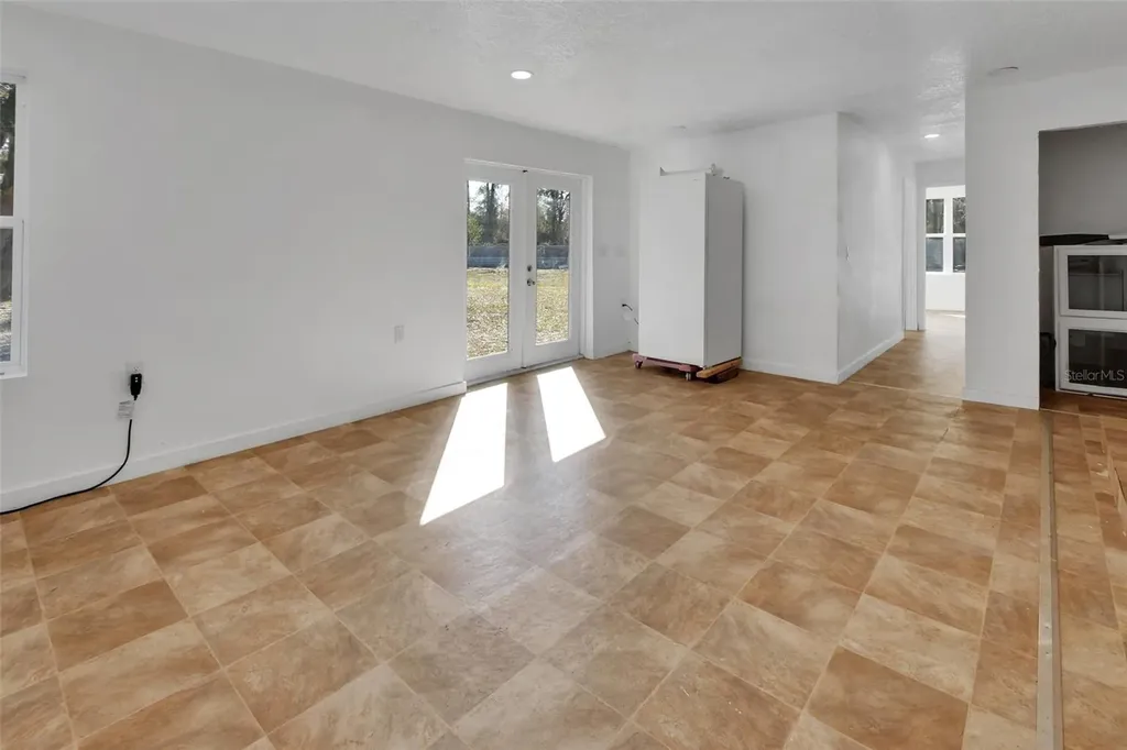 2525 Vista Park Drive Deland FL 32724