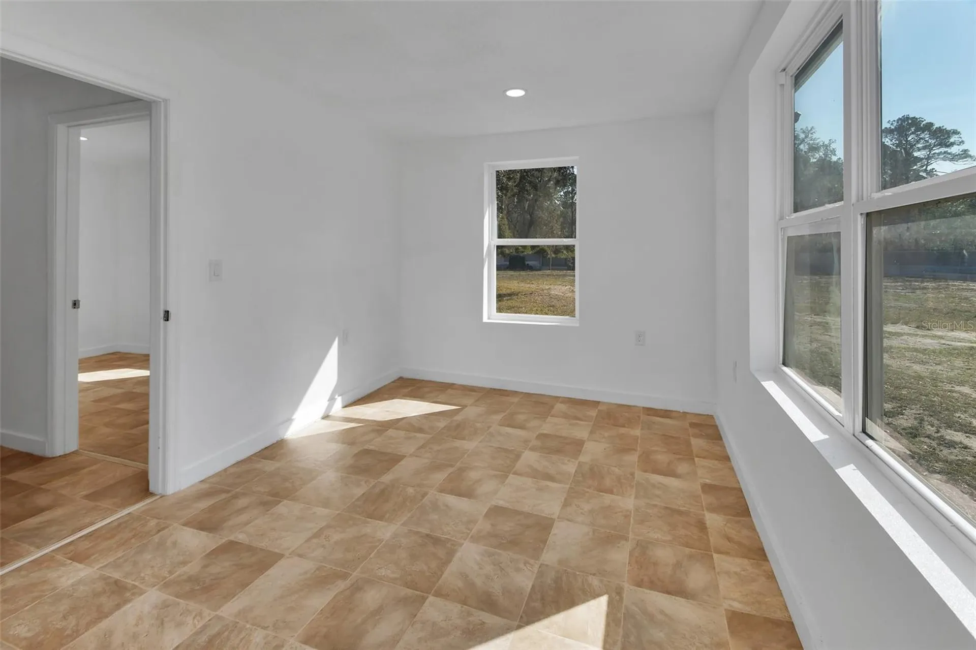 2525 Vista Park Drive Deland FL 32724
