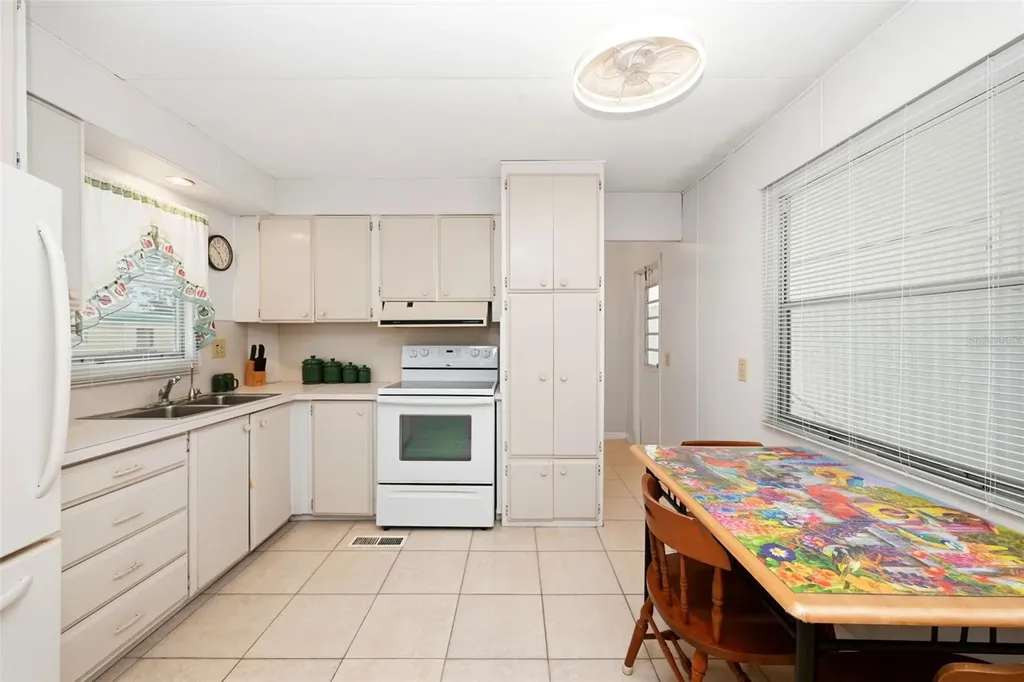 1125 Elkhart Circle Tavares FL 32778