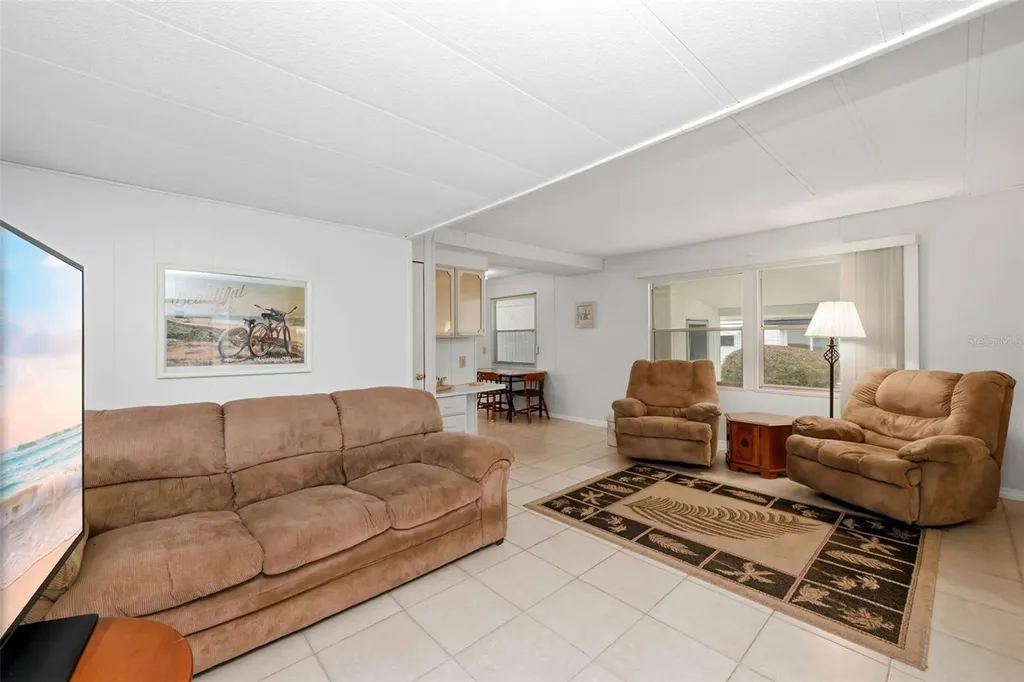 1125 Elkhart Circle Tavares FL 32778