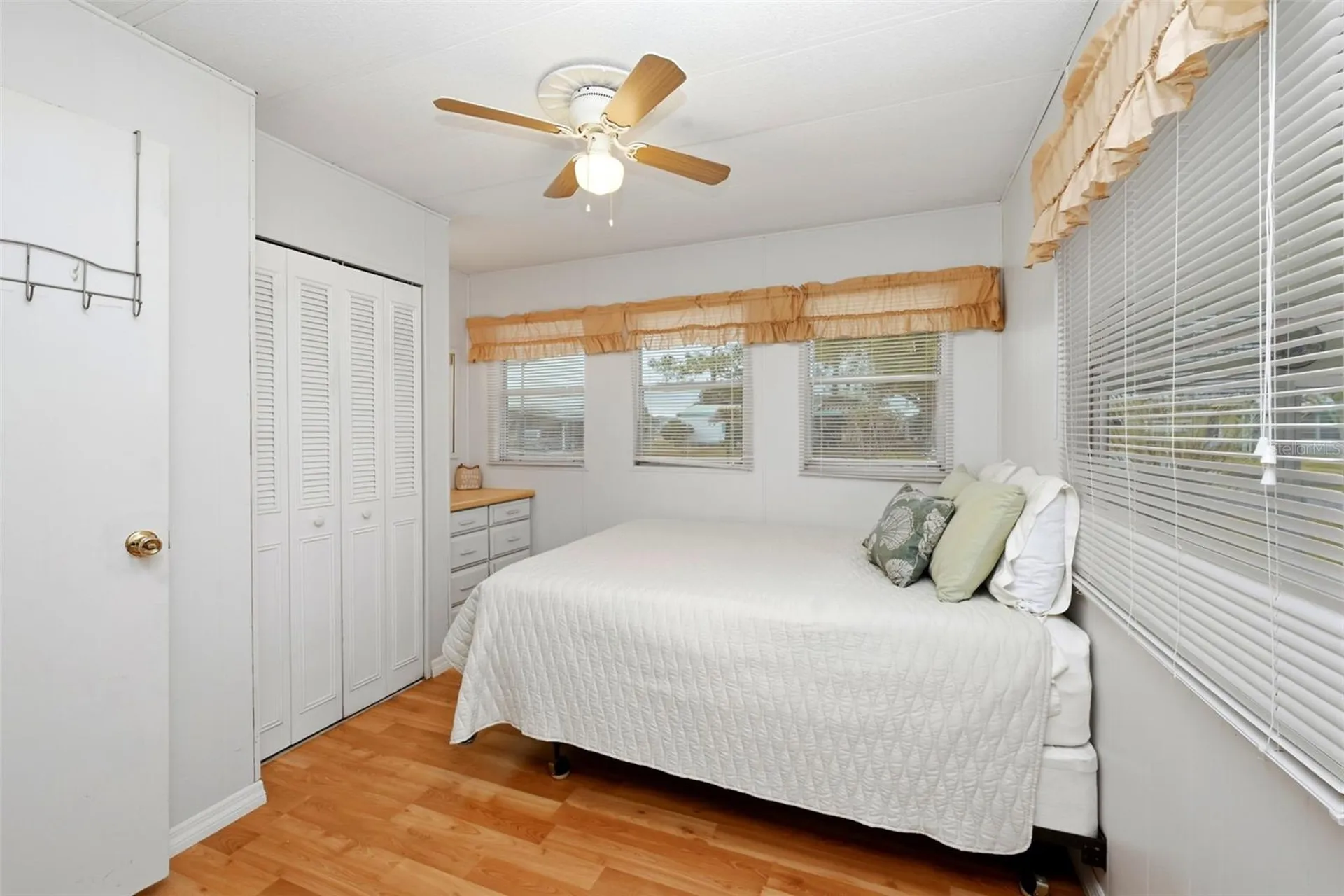1125 Elkhart Circle Tavares FL 32778