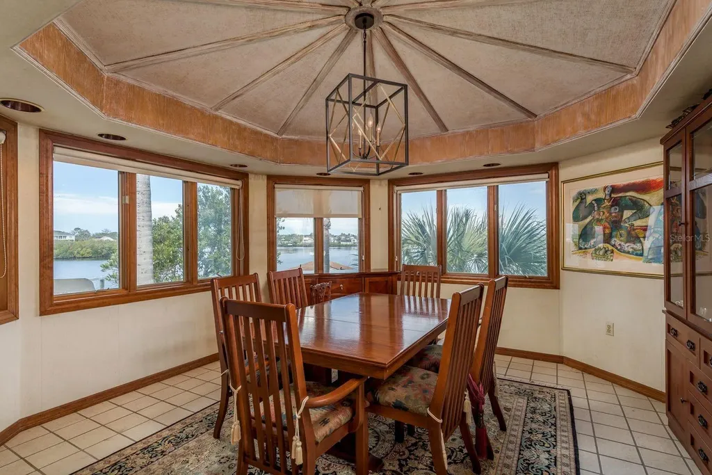 600 Soundview Drive Palm Harbor FL 34683