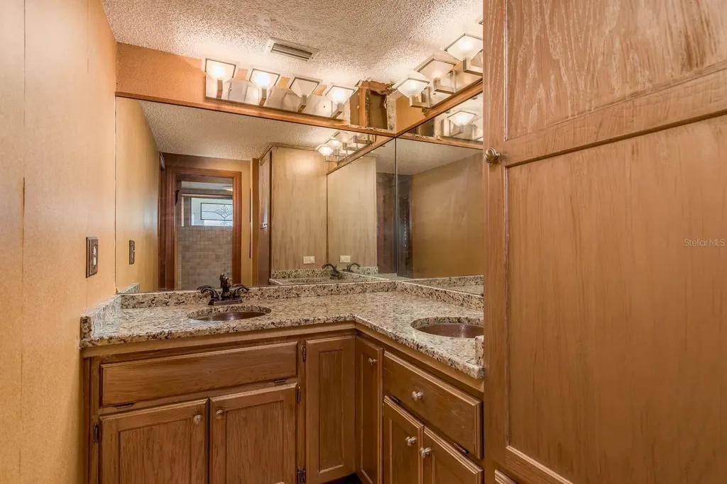 600 Soundview Drive Palm Harbor FL 34683