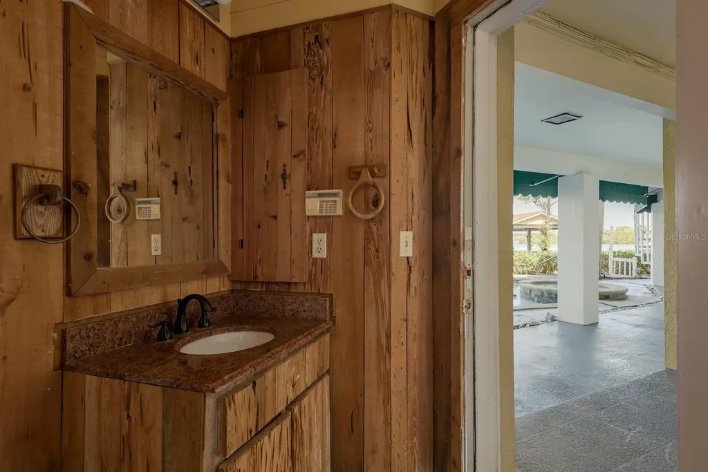 600 Soundview Drive Palm Harbor FL 34683