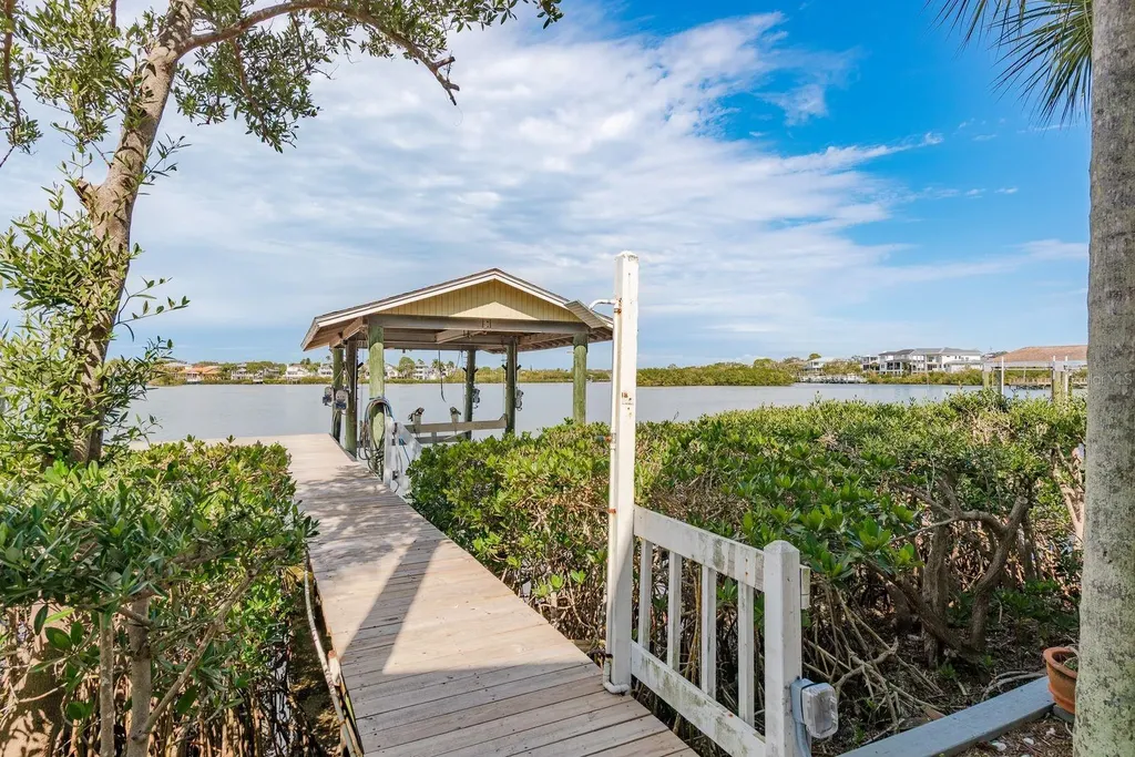 600 Soundview Drive Palm Harbor FL 34683