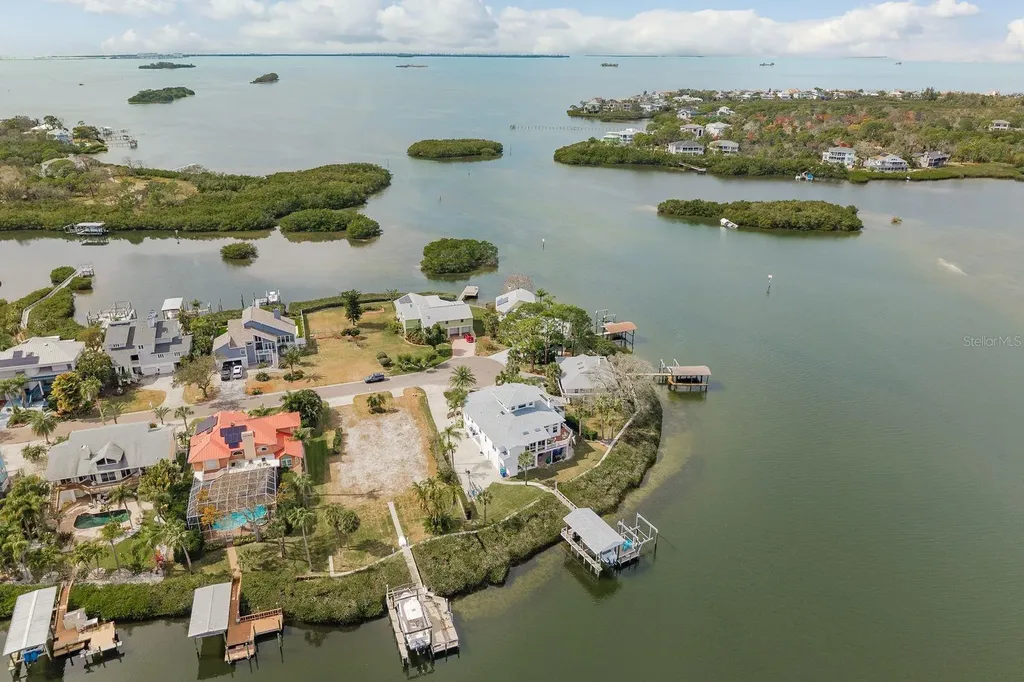 600 Soundview Drive Palm Harbor FL 34683
