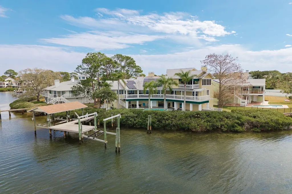 600 Soundview Drive Palm Harbor FL 34683