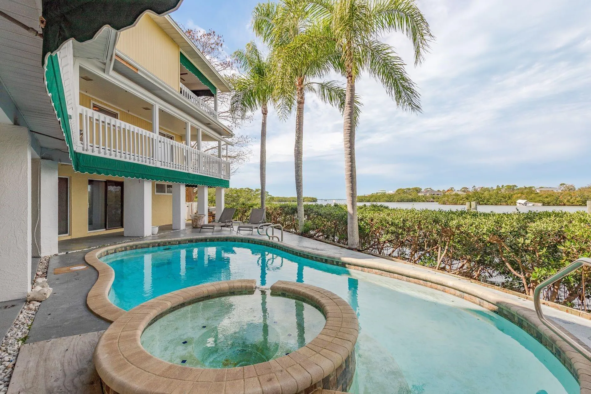 600 Soundview Drive Palm Harbor FL 34683