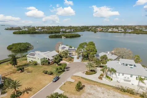600 Soundview Drive Palm Harbor FL 34683