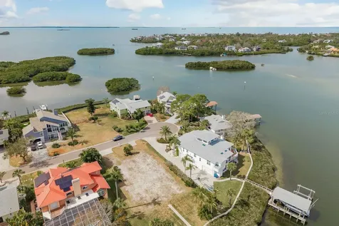 600 Soundview Drive Palm Harbor FL 34683