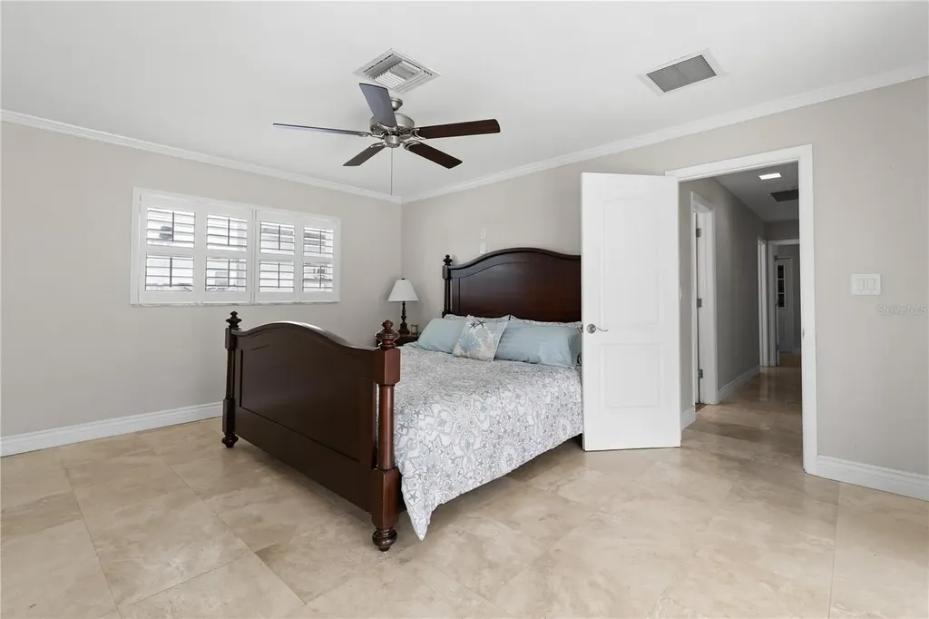 404 4th Avenue N Tierra Verde FL 33715