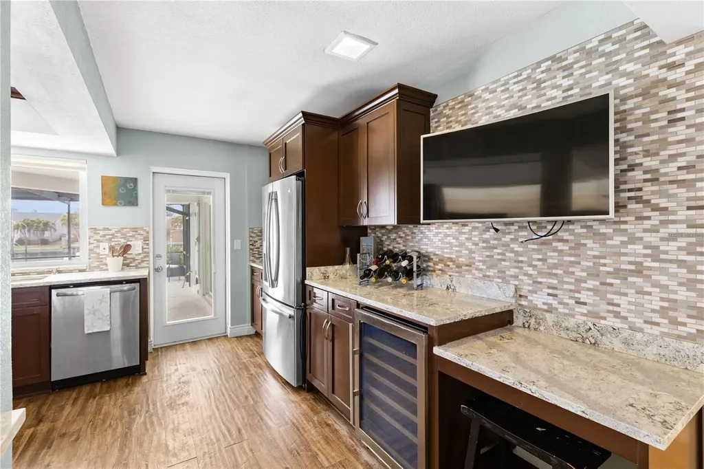404 4th Avenue N Tierra Verde FL 33715