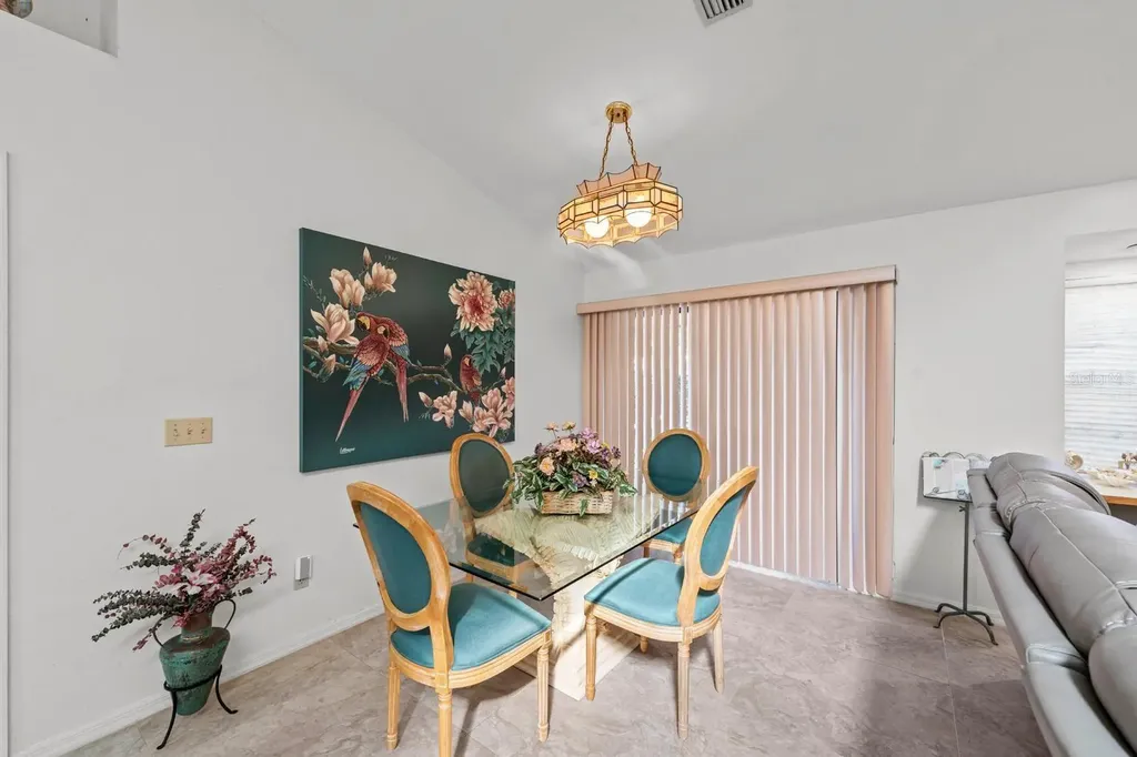 2501 E Diana Street Tampa FL 33610