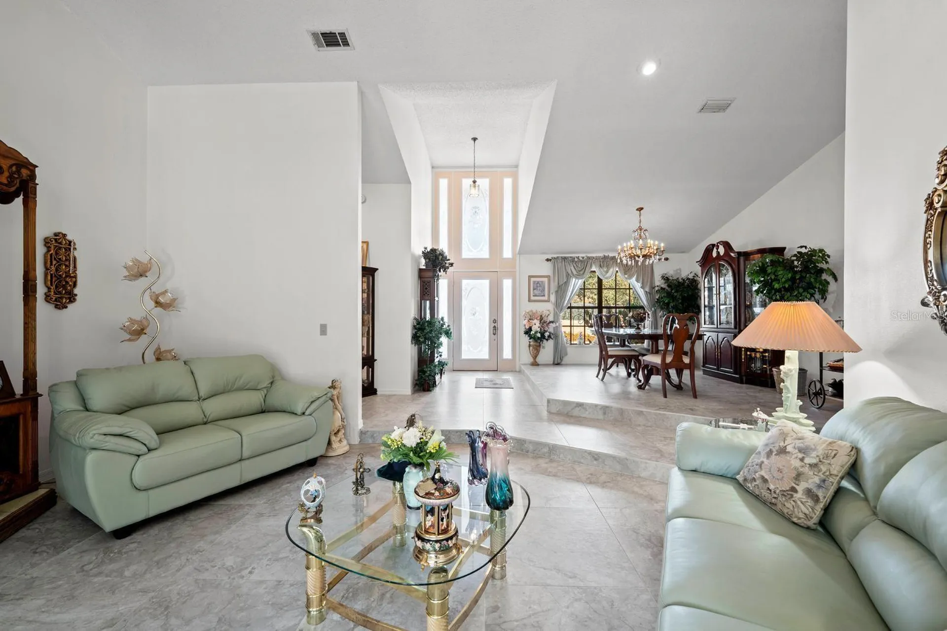 2501 E Diana Street Tampa FL 33610