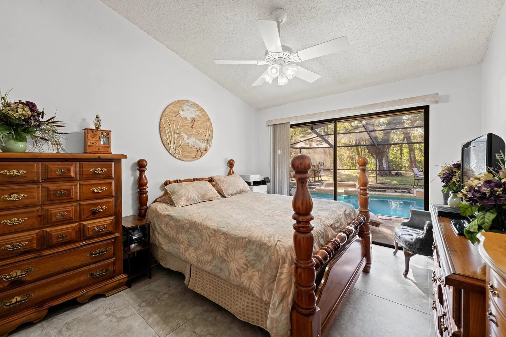 2501 E Diana Street Tampa FL 33610