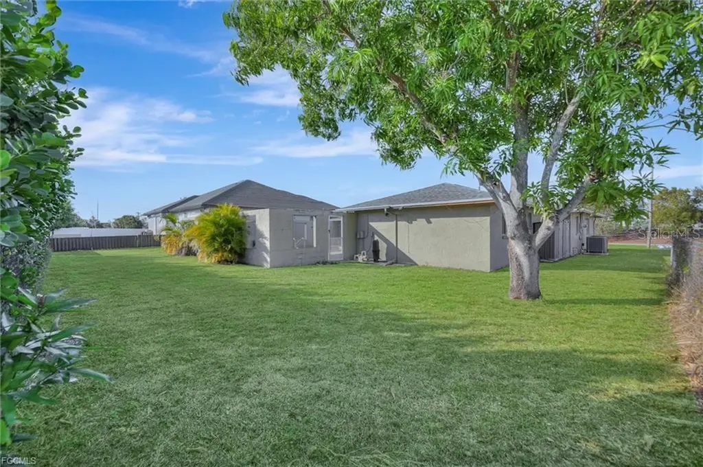 158 SE 26th Street Cape Coral FL 33904