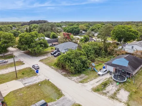 1335 25th Avenue SW Vero Beach FL 32962