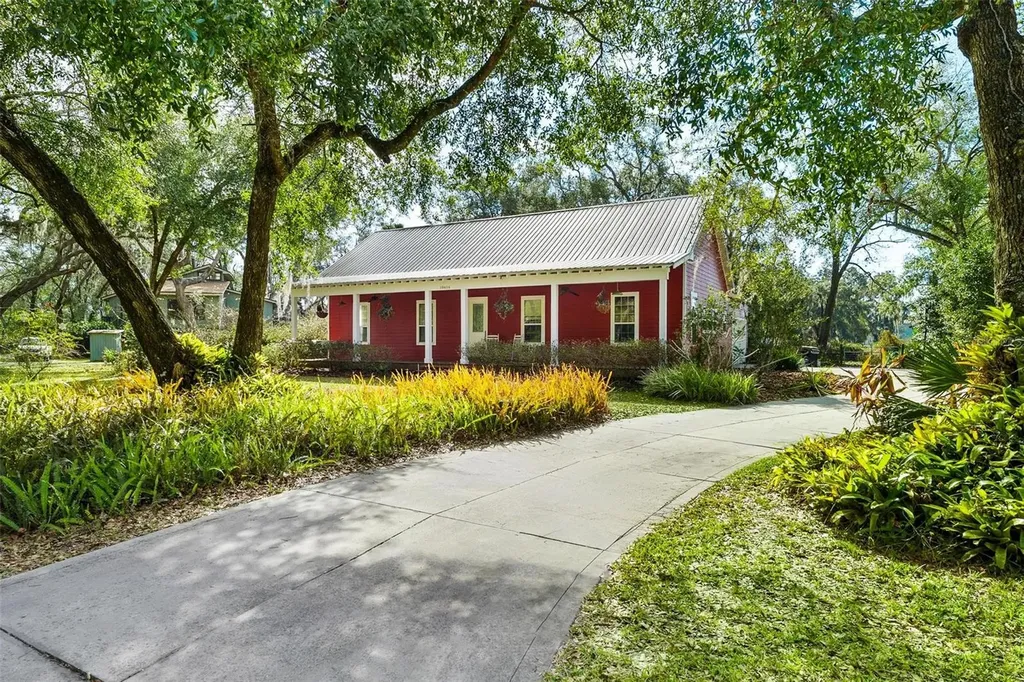 10616 Poe Street Leesburg FL 34788