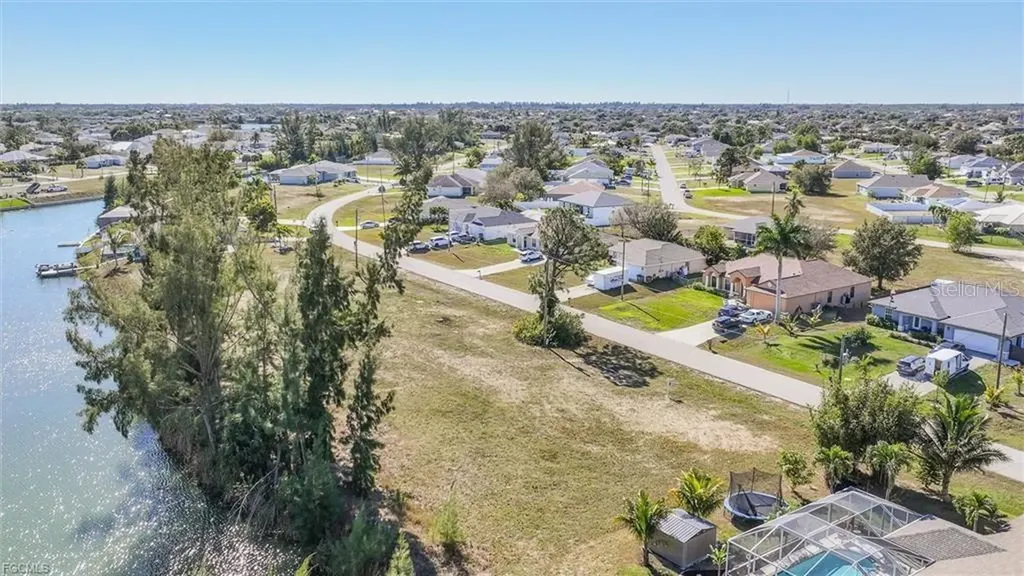 1235 NW 20th Place Cape Coral FL 33993