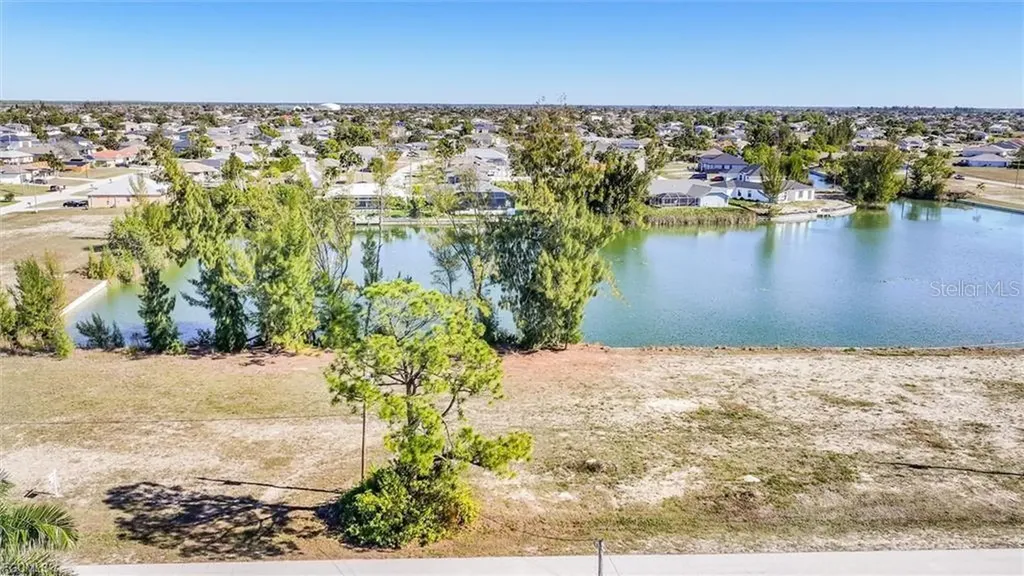 1235 NW 20th Place Cape Coral FL 33993