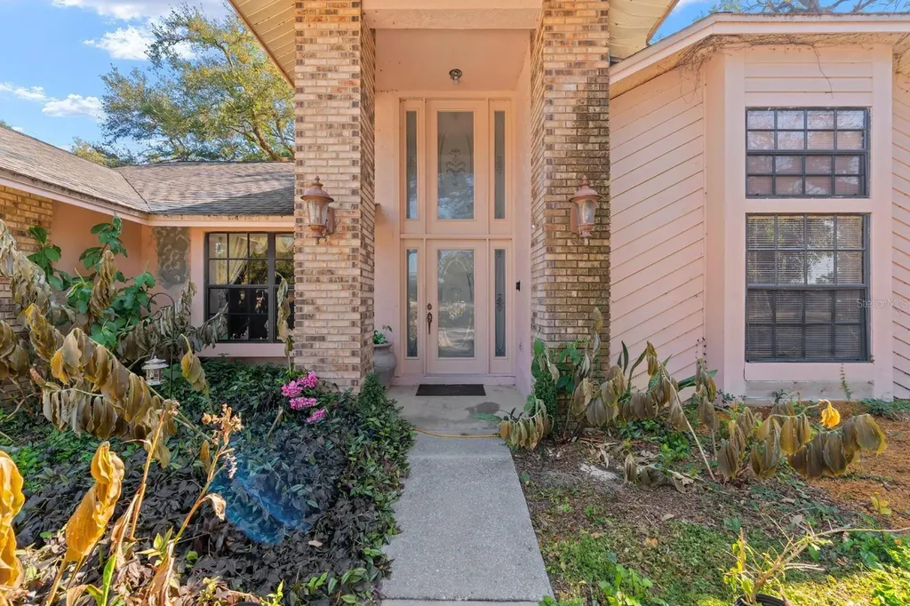 2501 E Diana Street Tampa FL 33610