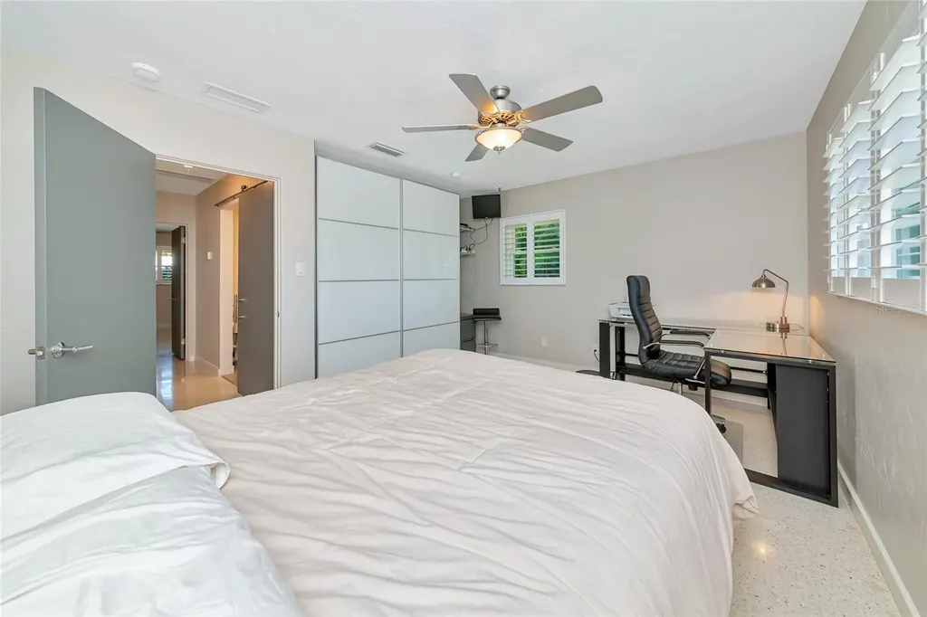 2639 Bougainvillea Street Sarasota FL 34239