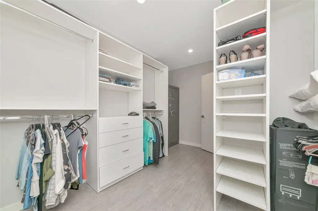 2639 Bougainvillea Street Sarasota FL 34239