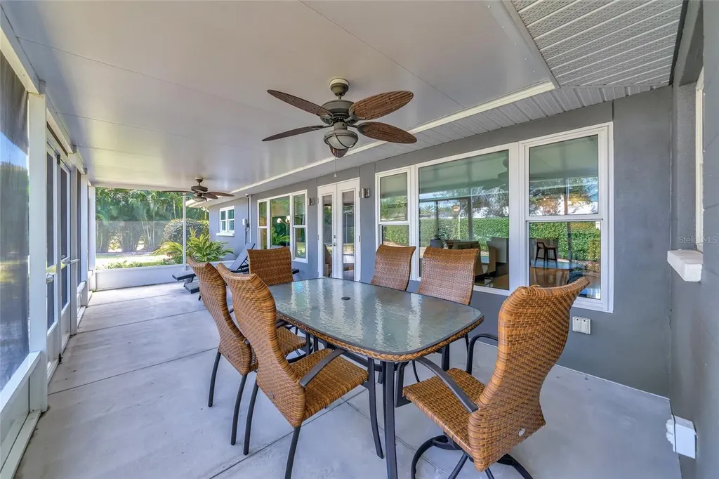2639 Bougainvillea Street Sarasota FL 34239