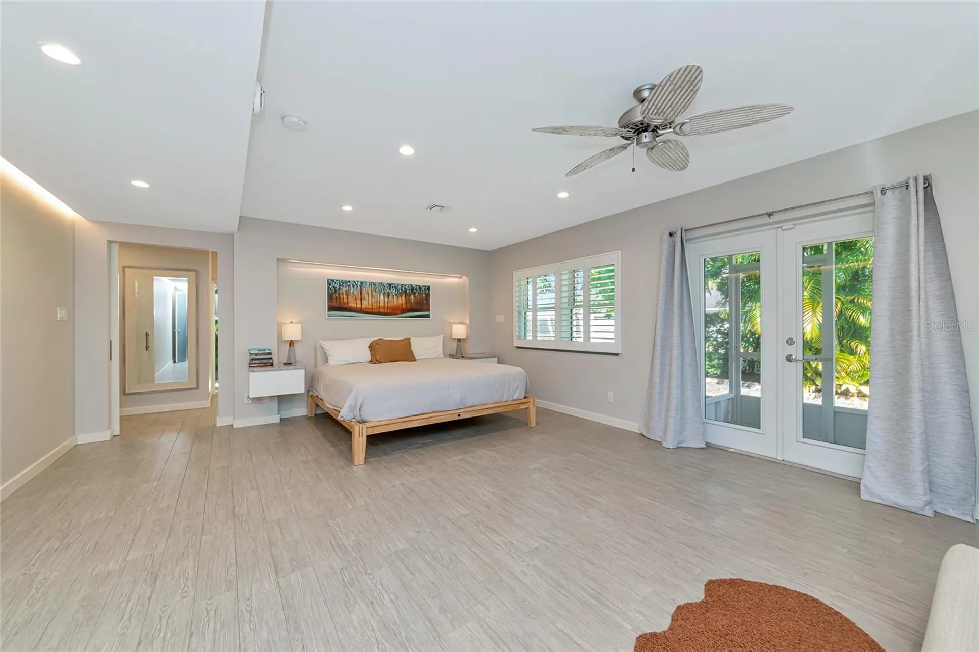2639 Bougainvillea Street Sarasota FL 34239