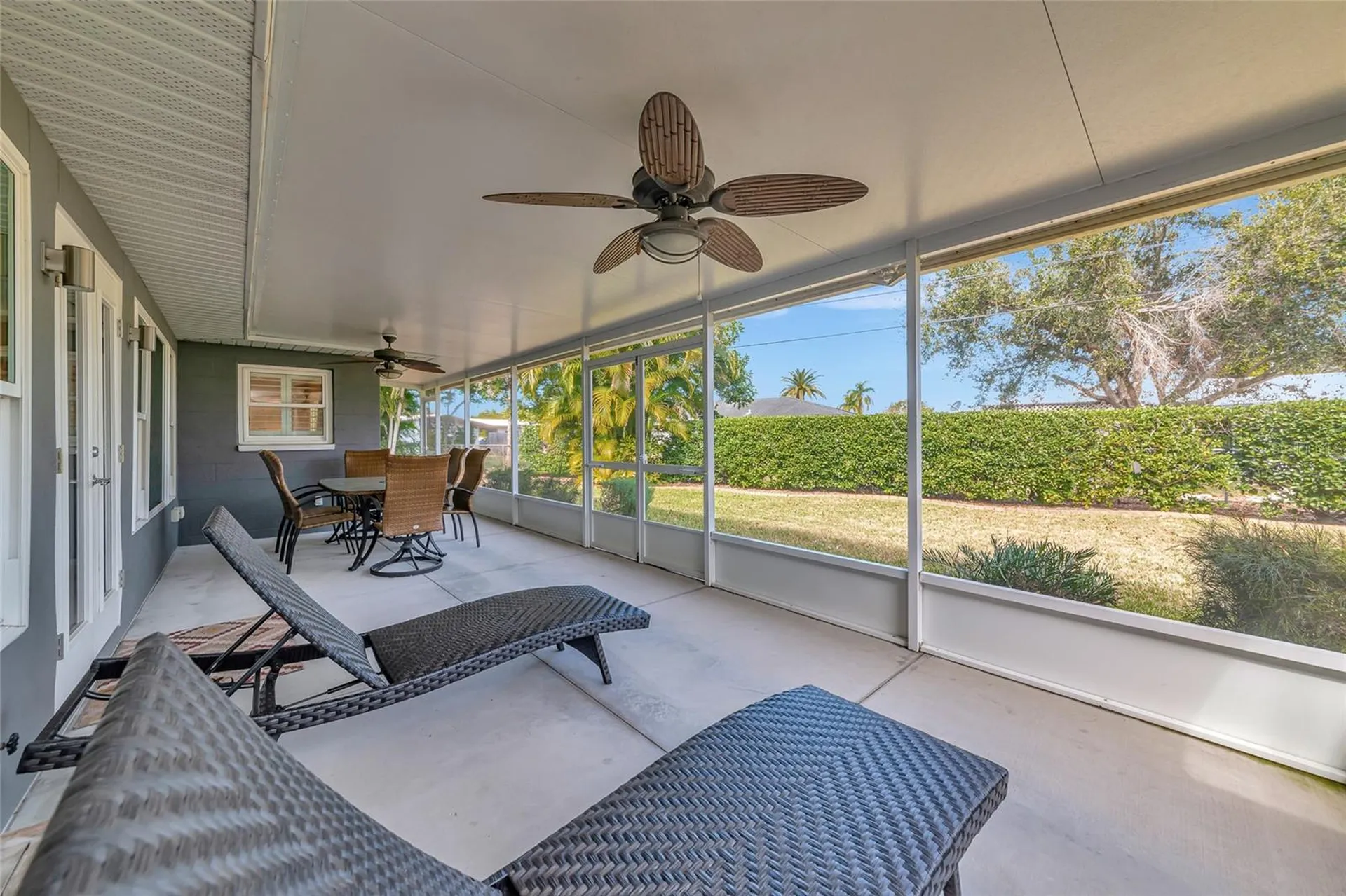 2639 Bougainvillea Street Sarasota FL 34239
