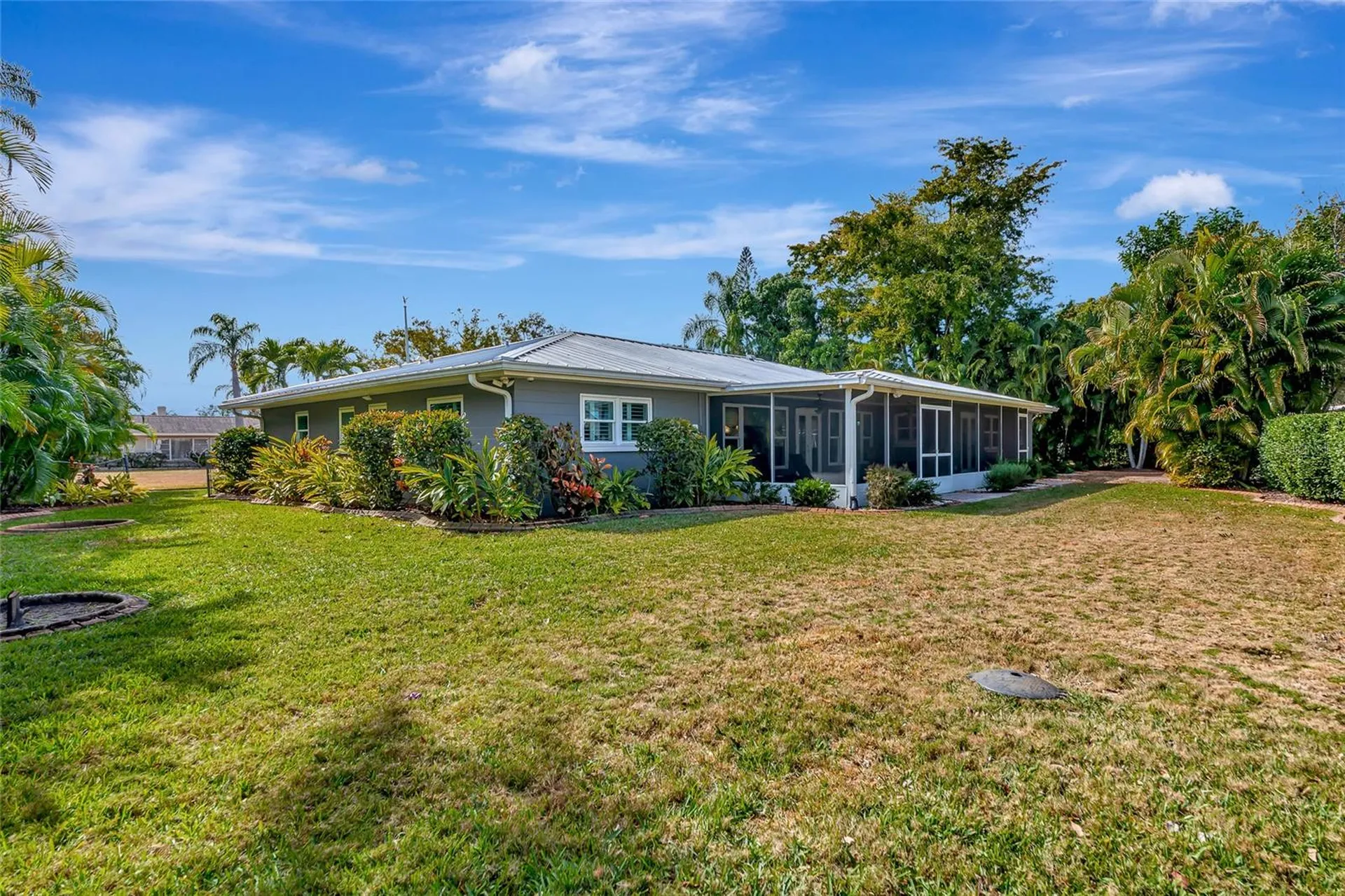 2639 Bougainvillea Street Sarasota FL 34239