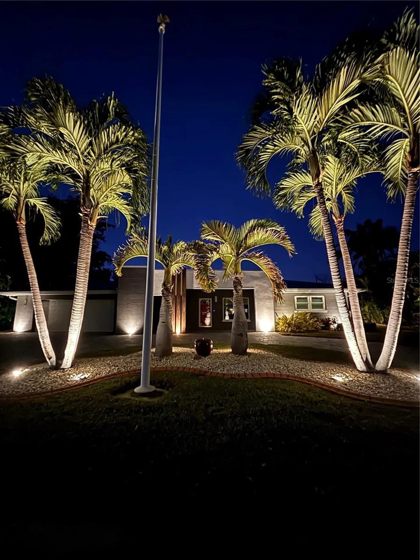 2639 Bougainvillea Street Sarasota FL 34239