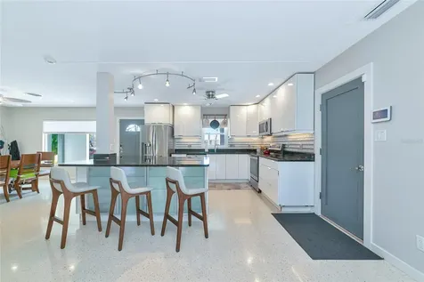 2639 Bougainvillea Street Sarasota FL 34239