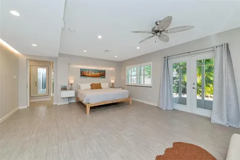 2639 Bougainvillea Street Sarasota FL 34239