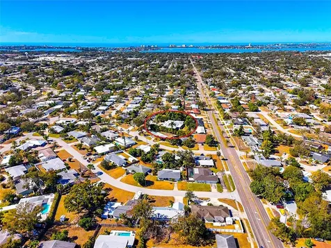 2639 Bougainvillea Street Sarasota FL 34239