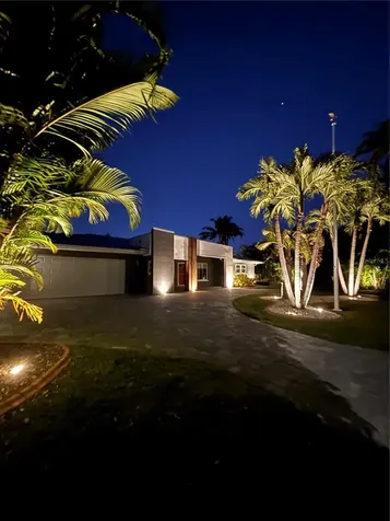 2639 Bougainvillea Street Sarasota FL 34239