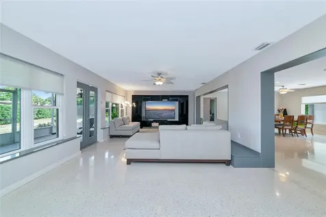 2639 Bougainvillea Street Sarasota FL 34239