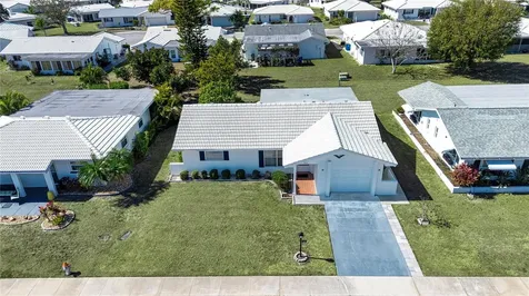 802 Buttonwood Drive Bradenton FL 34208