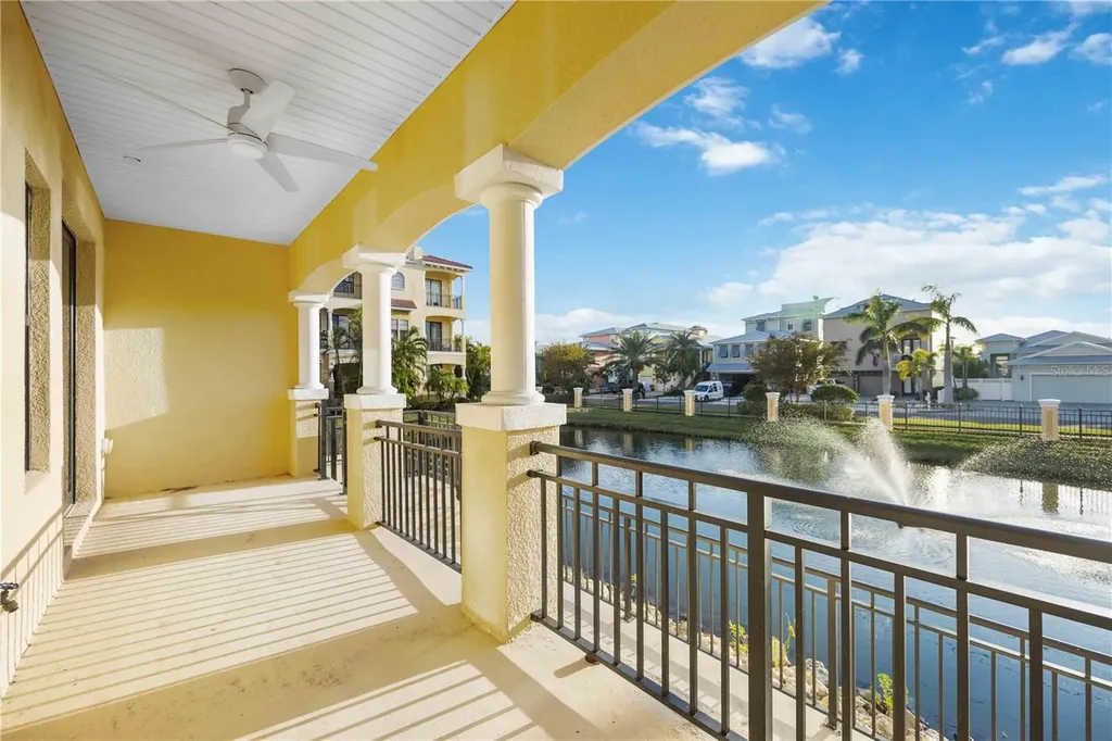6424 Margarita Shores Lane Apollo Beach FL 33572