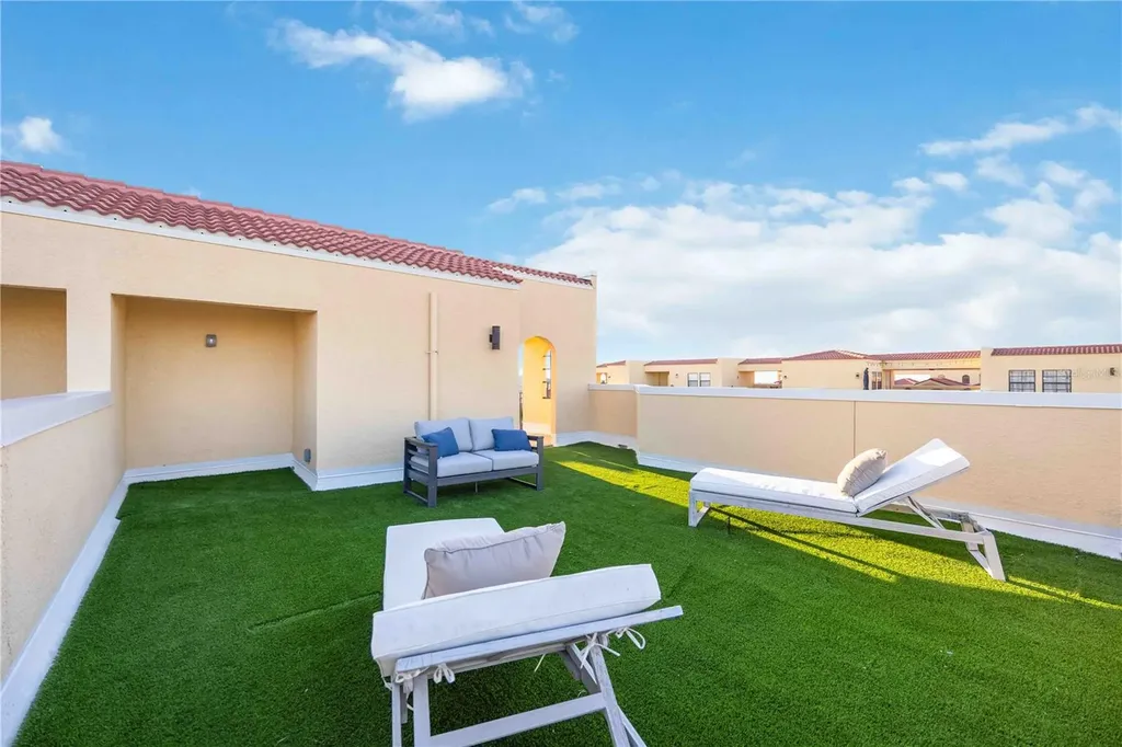 6424 Margarita Shores Lane Apollo Beach FL 33572