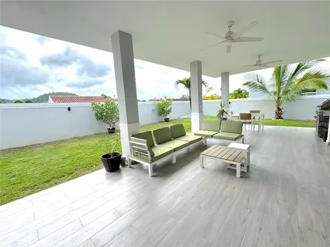 66 Camino Los Cedros Gurabo PR 00778
