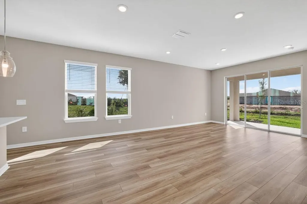 13407 Commons Avenue Parrish FL 34219