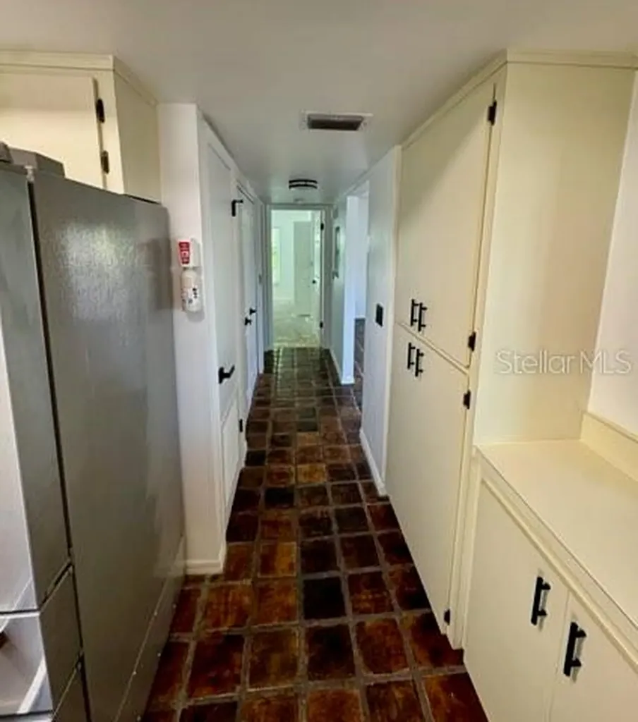 2462 Kingfisher Lane Clearwater FL 33762